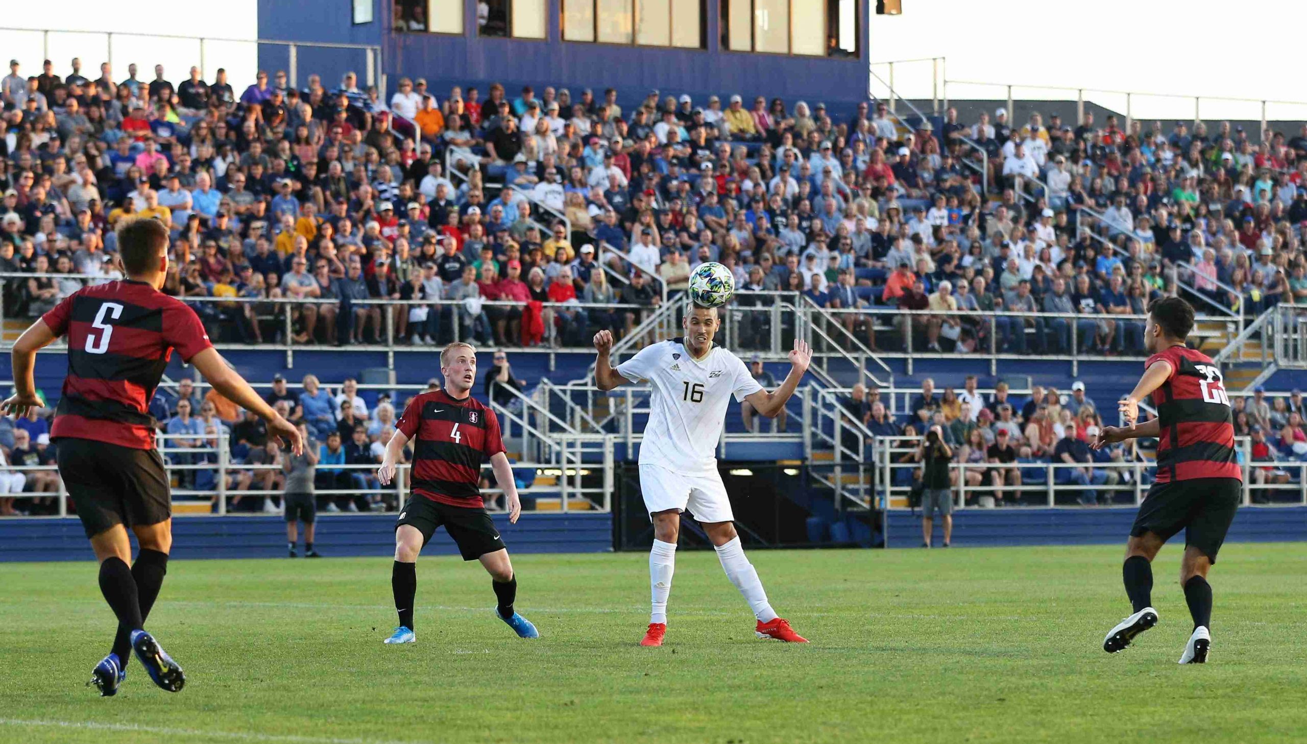 Late Goal Lifts No. 3 Stanford Over No. 2 Akron 2-1